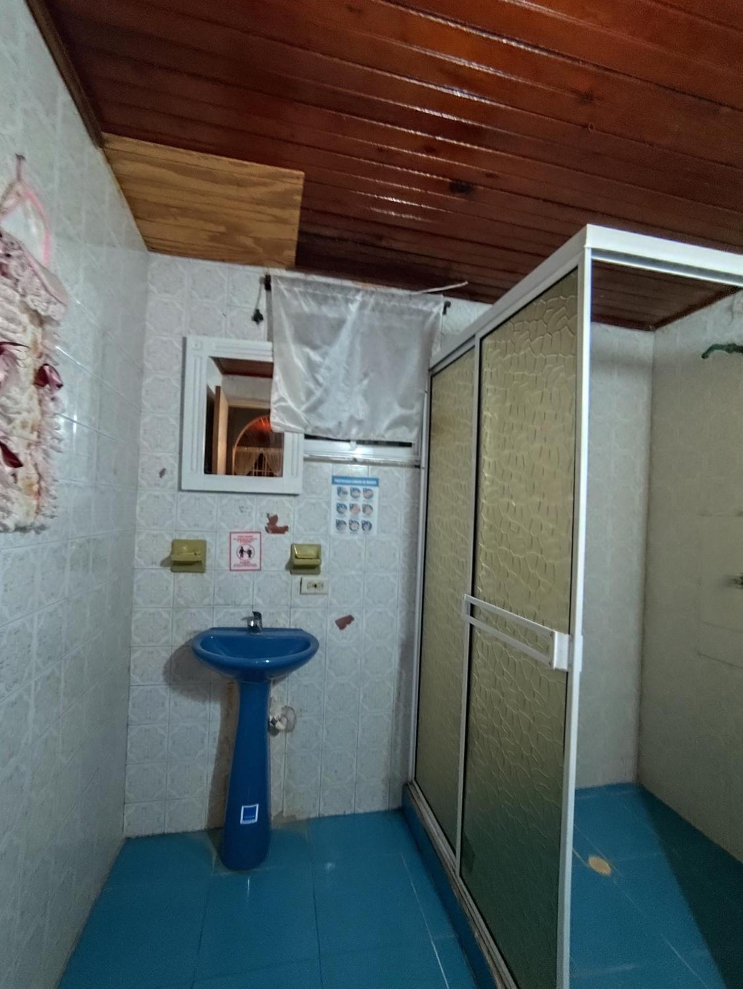 Posada Henry San Andrés المظهر الخارجي الصورة